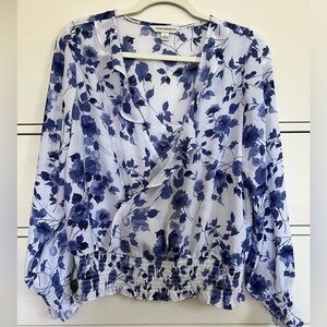 Blue and White Long Sleeve Floral Blouse from Counterparts in Size Medium